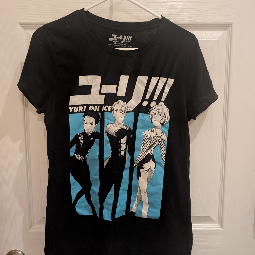 Black Graphic T-Shirt with Anime Design - Picture 4 of 4
